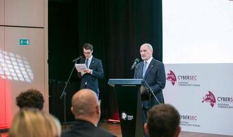 Macierewicz: 2 mld na cyberbezpieczeństwo