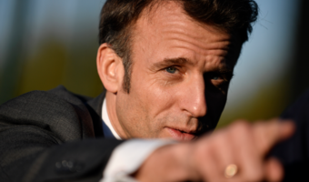 Macron: Europa nie może odłączyć się gospodarczo od Chin