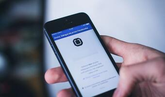 Uber w Czechach zmienia się w firmę taksówkową