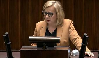 Posłanka Polski 2050 uważa, że dom jest ocieplany... węglem