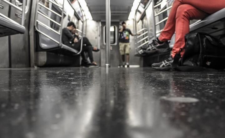 Metro  / autor: Pixabay 