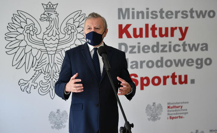 Gliński: Politykom potrzeba otwartości na postulaty młodych