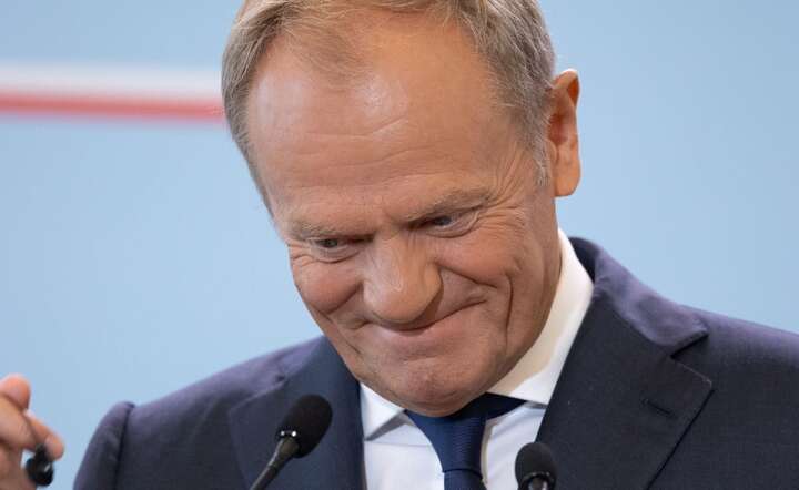 Tusk nagradza swoich: Dziesiątki milionów złotych!