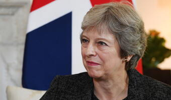 May Brexitu nie odpuści