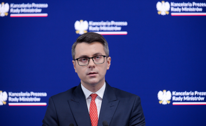 rzecznik rządu Piotr Müller / autor: PAP/Marcin Obara