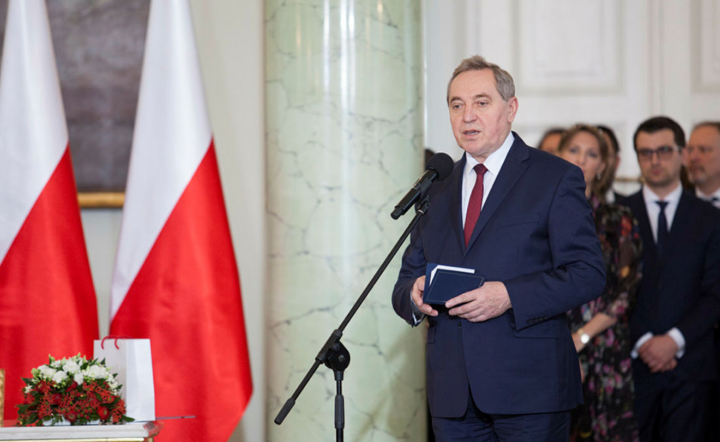 wicepremier, minister rolnictwa i rozwoju wsi Henryk Kowalczyk / autor: Fratria