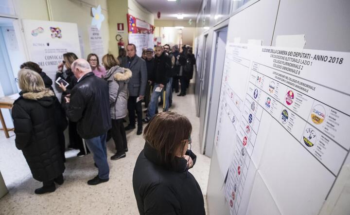 autor: PAP/EPA/ANGELO CARCONI