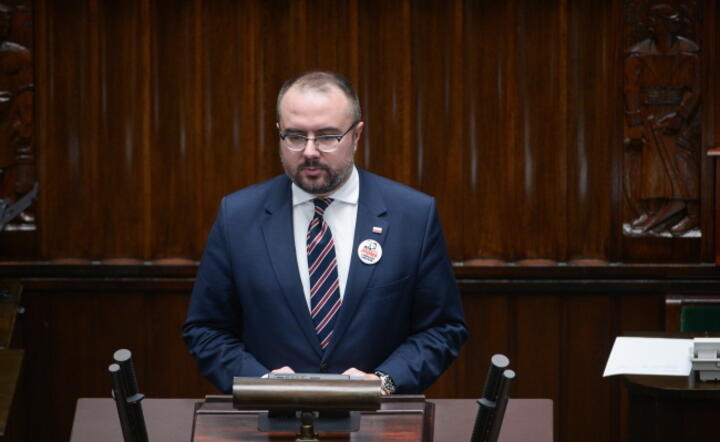 Poseł PiS Paweł Jabłoński na sali obrad Sejmu w Warszawie / autor: PAP/Marcin Obara