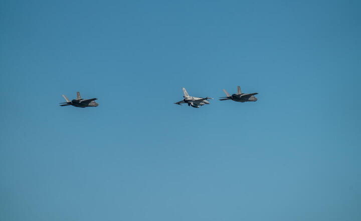 F-35  / autor: Fratria