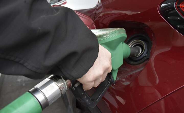 W przyszłym tygodniu benzyna może zdrożeć o 4 gr, a diesel o 3 gr na litrze / autor: Fratria / LS