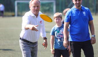 Tusk grozi działaczom i zapowiada igrzyska