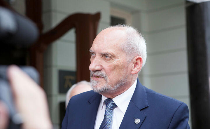 Poseł Antoni Macierewicz / autor: Fratria