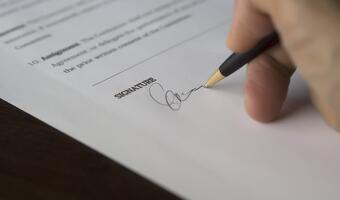 EY: Spada liczba fuzji i przejęć