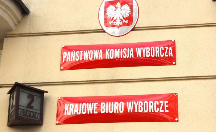 PKW przyjęła sprawozdanie z wyborów prezydenckich i przekazała je do Sądu Najwyższego / autor: Fratria