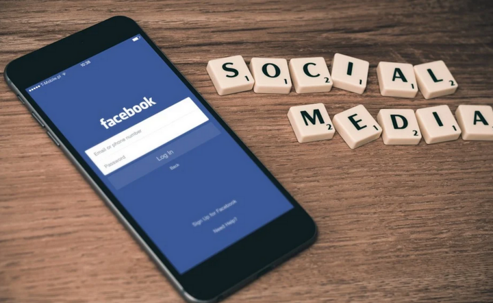 Wpadka Facebook a zarobki pracowników  / autor: Pixabay