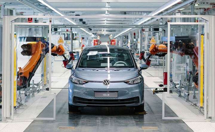 VW zamknie fabrykę w Niemczech i zwolni 15 tys. osób?!