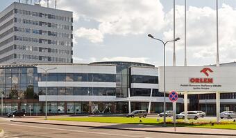 PKN Orlen dogadał się z 17 bankami i dostał 2 mld euro kredytu