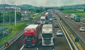 Koszty transportu napędzają inflację w Polsce