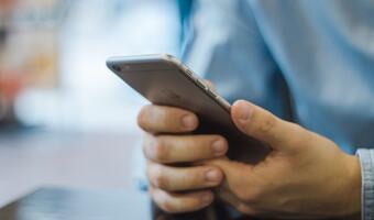 Polskie strony mobilne pod lupą. Niewiele jest wystarczająco szybkich