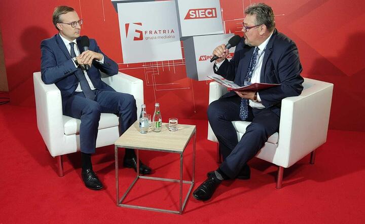Paweł Borys, prezes PFR (z lewej) i Maciej Wośko, Redaktor Naczelny Gazety Bankowej i wGospodarce.pl (z prawej) / autor: fot. Fratria