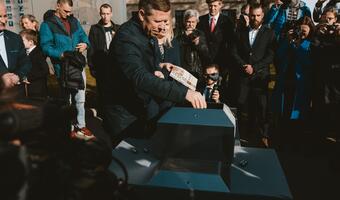 Na Wawelu złożono kapsułę czasu