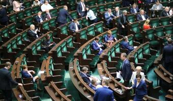Gorąco w Sejmie. Debata o opłacie drogowej