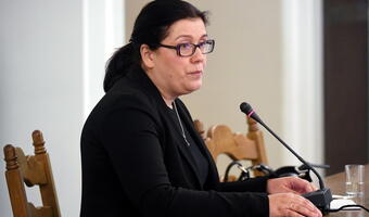 B. prezes UOKiK: przykro mi, że klienci Amber Gold stracili, ale nie czuję się winna