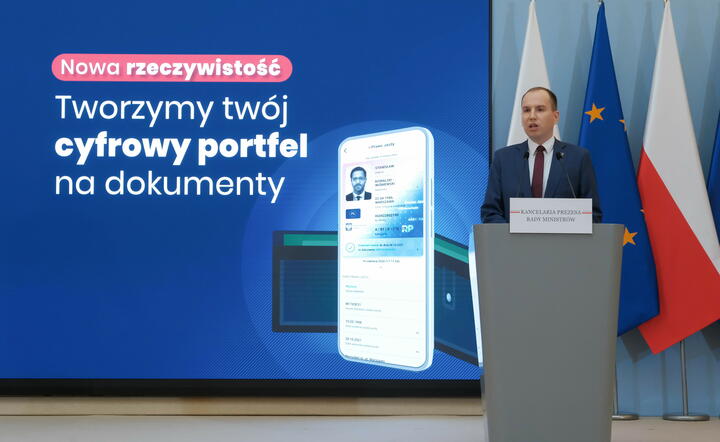 KONFERENCJA NT. APLIKACJI MOBYWATEL / autor: PAP/Mateusz Marek