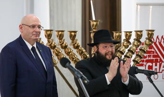 W Sejmie zapłonęła lampa chanukowa
