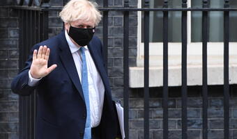 Johnson: indyjski wariant zagrożeniem dla znoszenia restrykcji