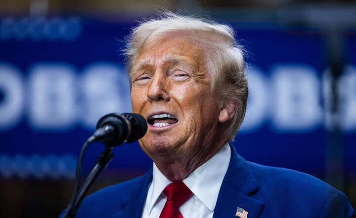 Donald Trump / autor: PAP/EPA/JIM LO SCALZO