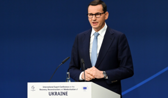 Premier: wojna na Ukrainie to nie tylko pole bitwy
