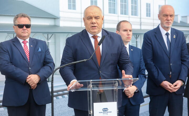 GRAJEWO BRIEFING NT. PRZEJĘCIA DWORCA PRZEZ PKP S.A. / autor: PAP/Artur Reszko