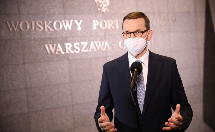 Mateusz Morawiecki po powrocie z Francji / autor: PAP