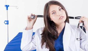 Zamknięte prowincje w Kanadzie, w Irlandii obostrzenia: Świat broni się przed wirusem