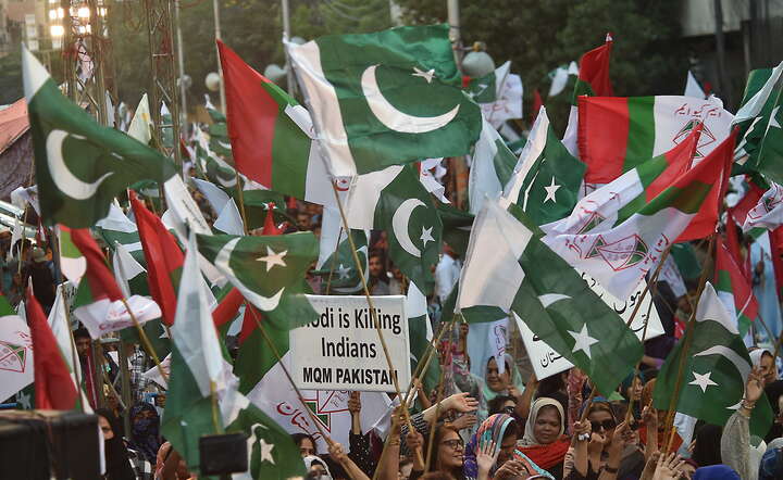 Pro-pakistańska demonstracja - Karachi, Pakistan / autor: PAP/EPA/SHAHZAIB AKBER