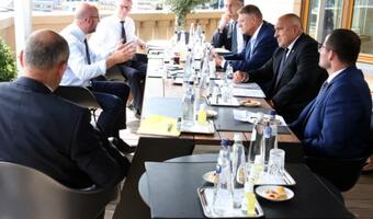 Szczyt UE: trwają kluczowe konsultacje liderów Polski, Niemiec, Francji, Włoch, Portugali i Węgier