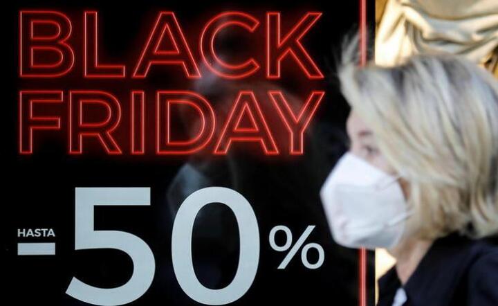 Black Friday / autor: PAP/EPA/Ana Escobar 