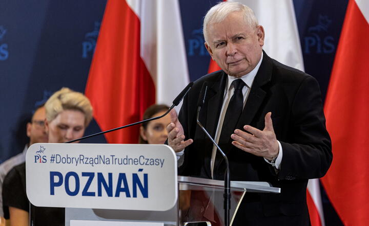 prezes Prawa i Sprawiedliwości Jarosław Kaczyński podczas spotkania z sympatykami ugrupowania w Centrum Wykładowym Politechniki Poznańskiej / autor: fotoserwis PAP