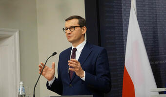 Premier: cyfryzacja kolejnych obszarów to priorytet rządu