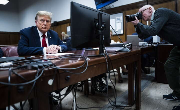 Donald Trump przed sądem w Nowym Jorku / autor: Jabin Botsford/EPA/PAP