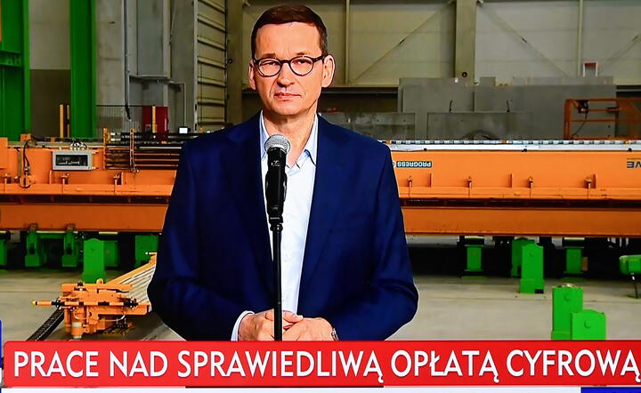 premier Mateusz Morawiecki z wizytą w Gdańsku w firmie Kokoszki Prefabrykacja / autor: fotoserwis PAP