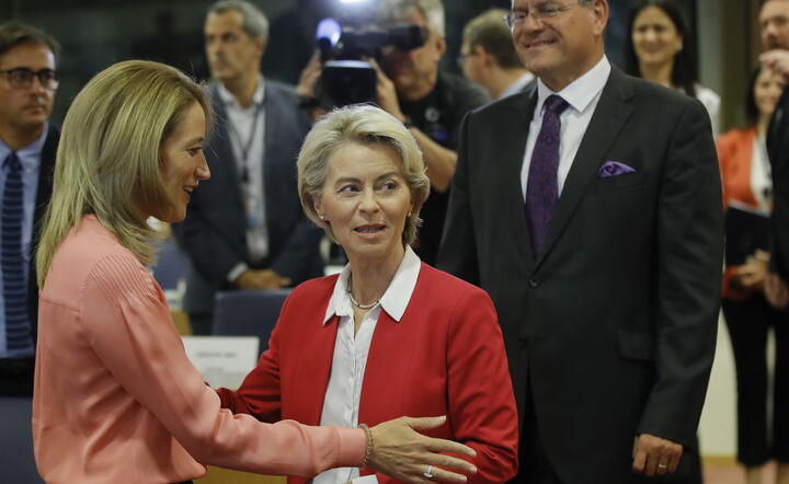 Roberta Metsola i Ursula von der Leyen / autor: PAP/EPA