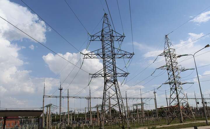 Spada produkcja prądu w elektrowniach węglowych, rośnie w sektorze OZE / autor: Fratria / MK