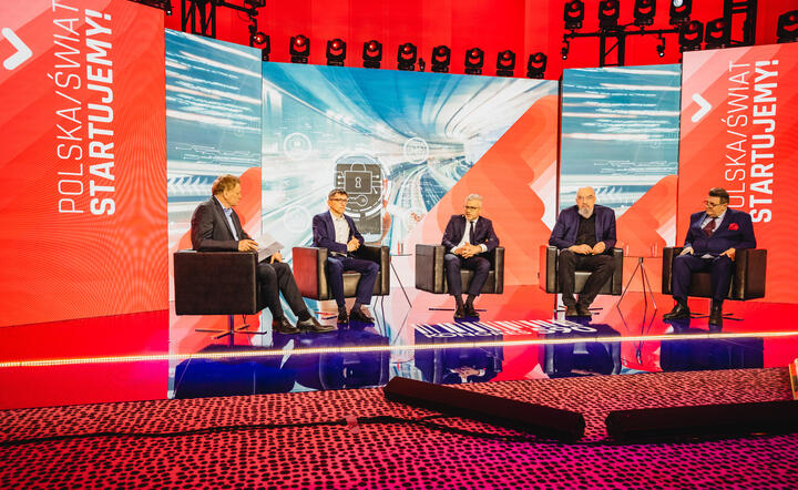 dyskusja panelowa podczas Kongresu 590 / autor: Kongres 590