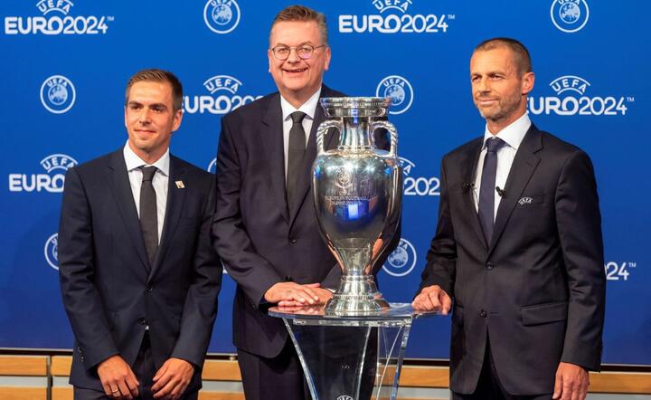 autor: PAP/EPA/MARTIAL TREZZINI