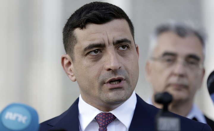 George Simion, lider partii AUR / autor: PAP/ EPA/ROBERT GHEMENT