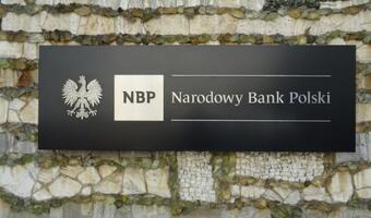 NBP: COVID-19 pogarsza perspektywę wzrostu PKB