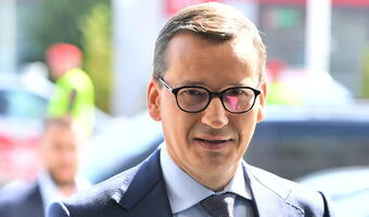Premier w "FT" za zawieszeniem ETS i przeciw nowym podatkom