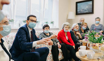 Premier: obiecaliśmy, że będziemy dbać o seniorów i tego dotrzymujemy
